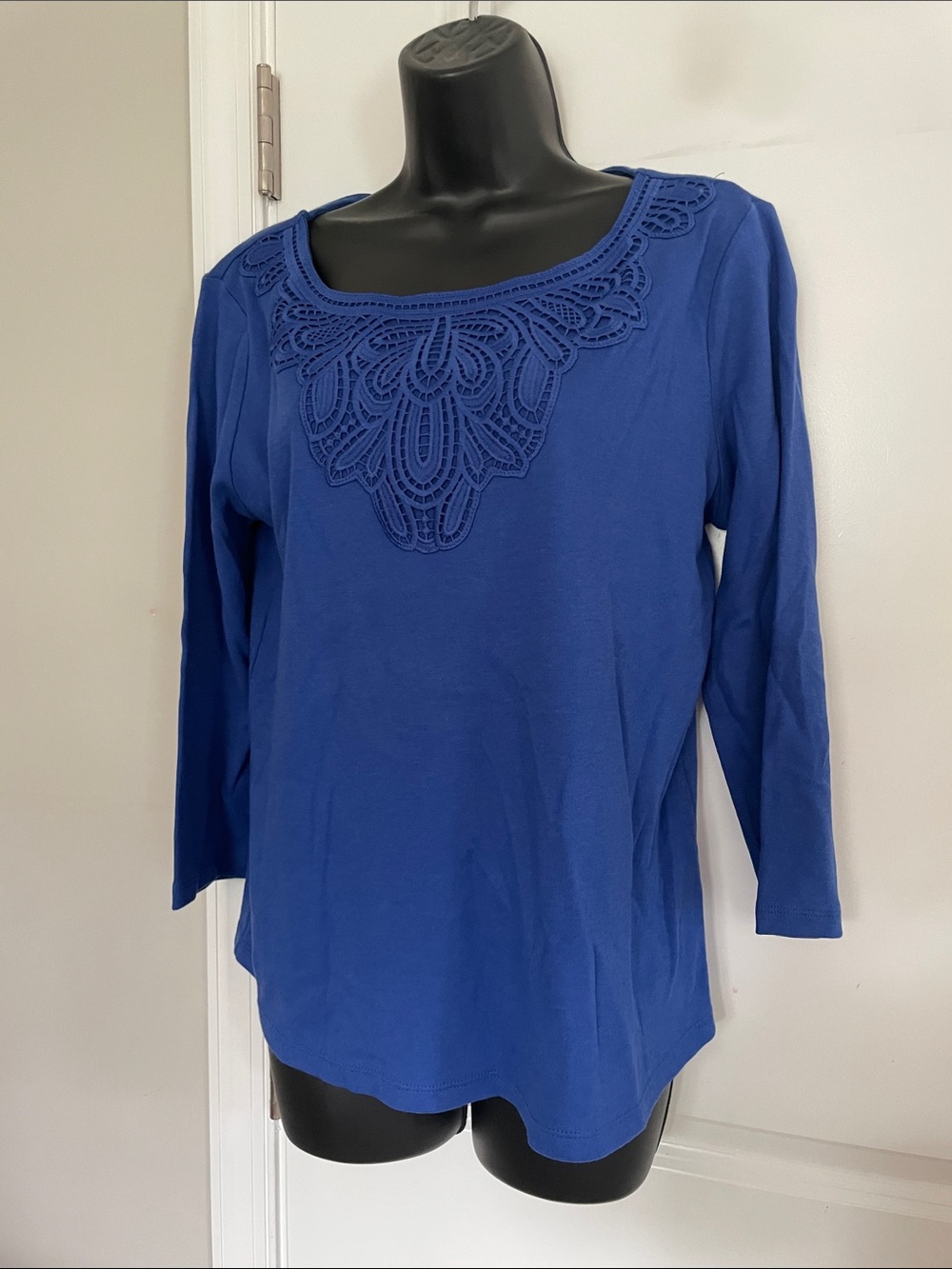 🫶 NWOT - Croft & Barrow Women's Royal Blue Long Sleeve Top